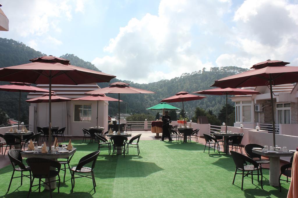 The Royal Court Hotell Nainital Eksteriør bilde