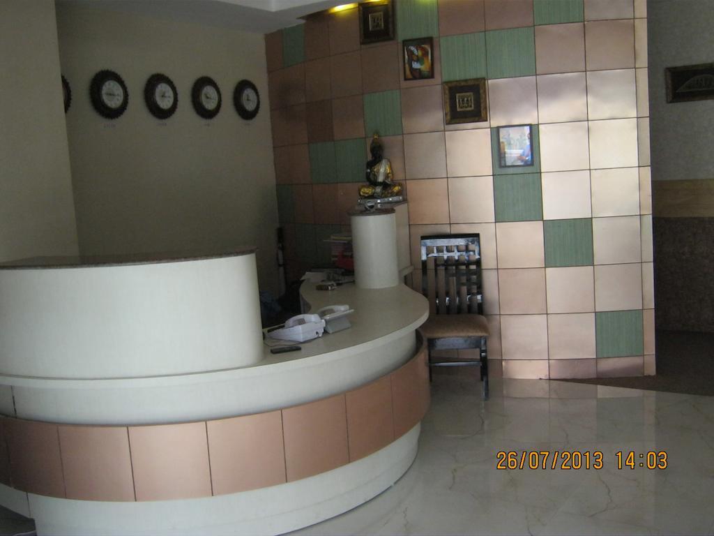 The Royal Court Hotell Nainital Eksteriør bilde