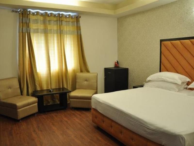 The Royal Court Hotell Nainital Eksteriør bilde