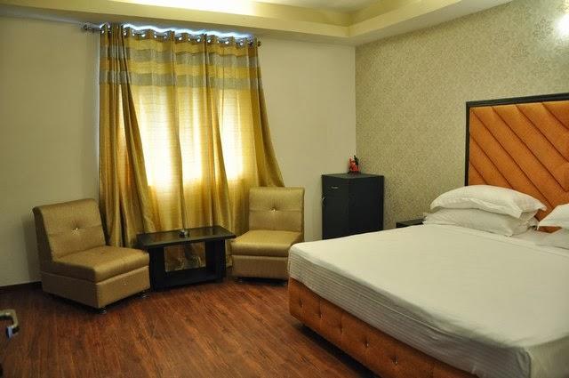 The Royal Court Hotell Nainital Eksteriør bilde